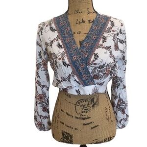 Charlotte Russe Floral Cropped V Neck Open Back Long Sleeve Boho Top - Size S